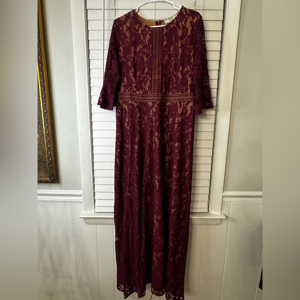 Burgundy Lace Maxi Dress with Crochet Trim